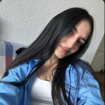 Nanny in Ghent: Anahit