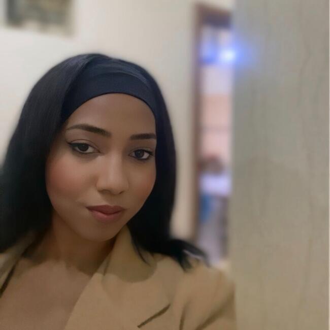 Babysitter in Agadir: Houda