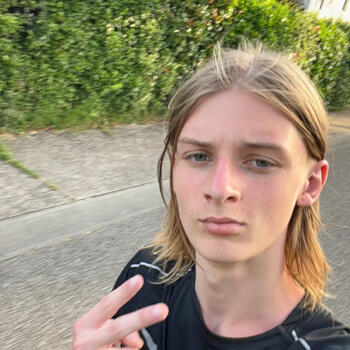Babysitter in Sainte-Foy-lès-Lyon: Milan