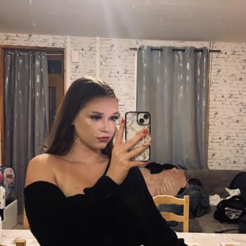 Babysitter in Bruay-la-Buissière: Lena