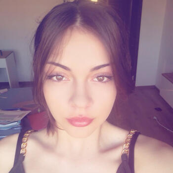 Babysitter in Giroc: Carla