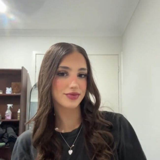 Babysitter in Bacchus Marsh: Cynthia