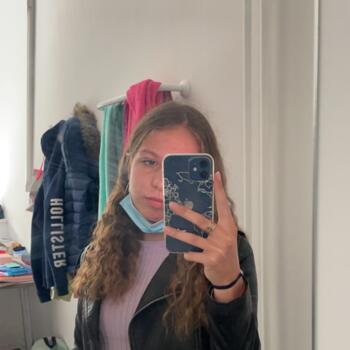 Babysitter in Aurec-sur-Loire: Angéline