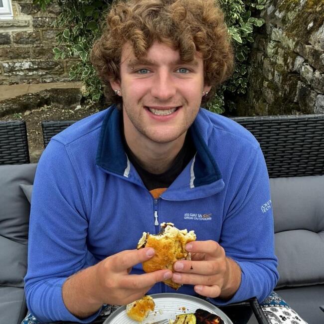 Babysitter in London: Josh