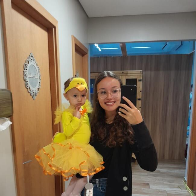 Babysitter in Rio Negro: Camily