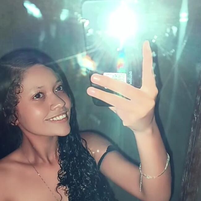 Babá em Natal: Annah