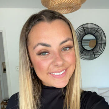 Babysitter in Comines: Camille