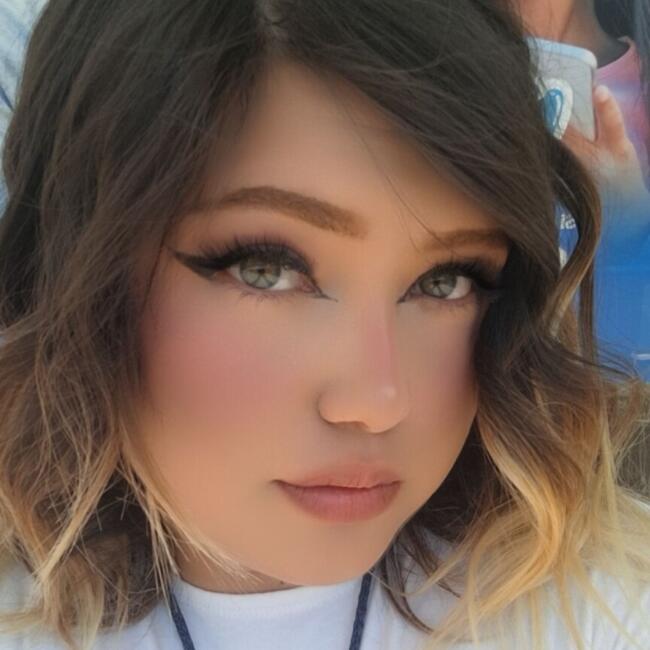 Babysitting job in León: Leslie