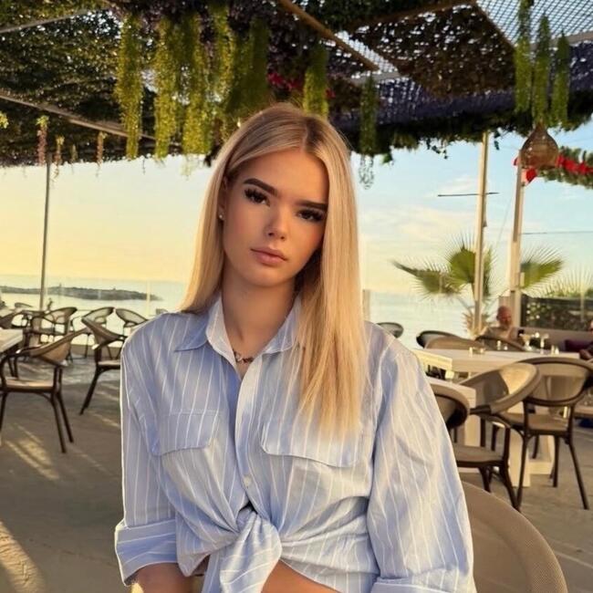 Babysitter in Oostvoorne: Soukaina