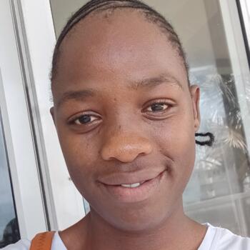 Babysitter in Highflats: Snothando Noncedo