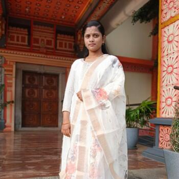 Babysitter in Nelamangala: Pragna