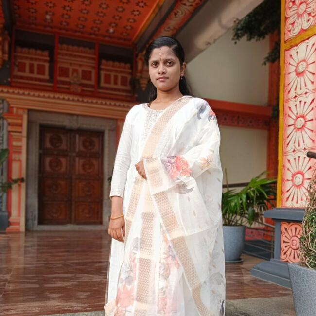 Babysitter in Nelamangala: Pragna