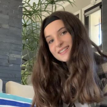Baby-sitter in Ollioules: Ilona