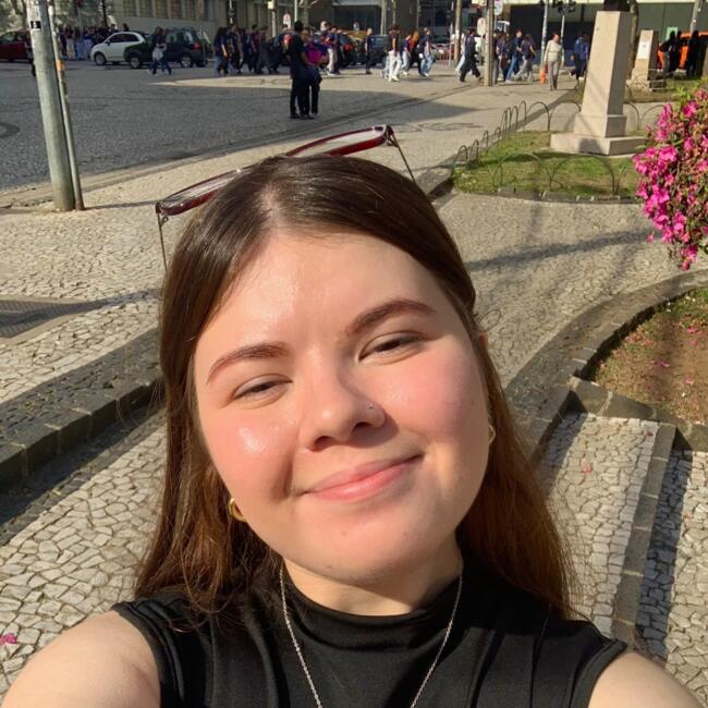 Babá em São José dos Pinhais: Ana