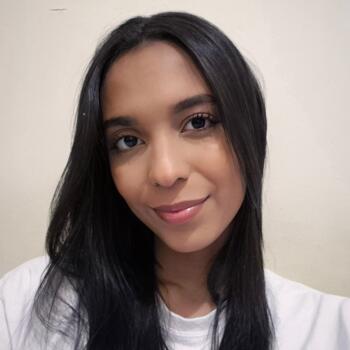 Babysitter in Maringá: Izabella