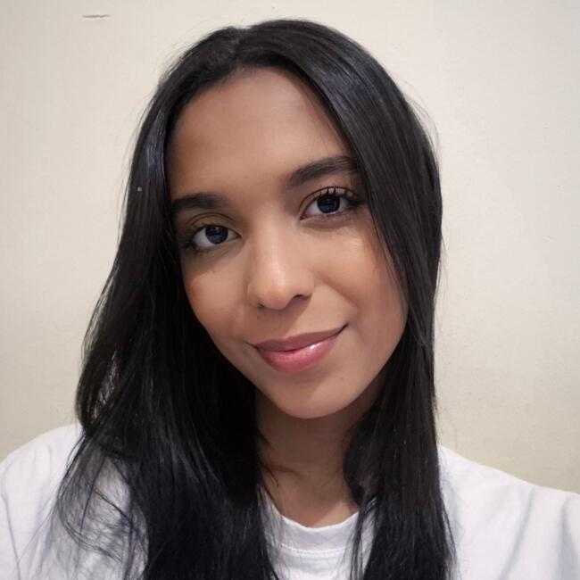 Babysitter in Maringá: Izabella