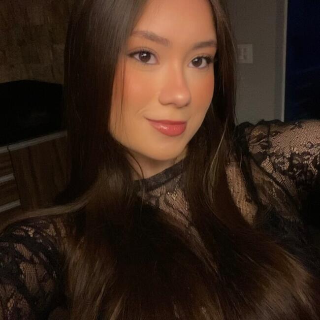 Babysitter in Uberlândia: Laura