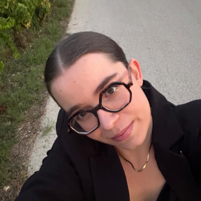 Babysitter in Castelnau-le-Lez: Flore