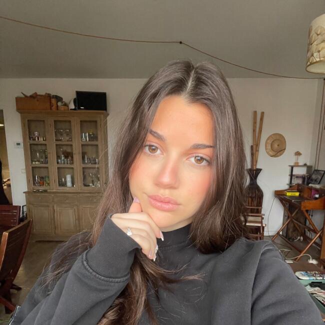 Babysitter in Bordeaux: Nissa