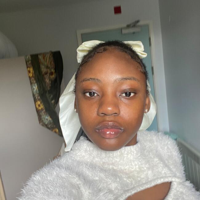 Babysitter in Southampton: Jolasanmi