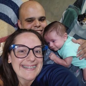 Emprego de babá em Canoas: emprego de babá Richard