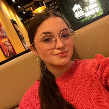 Babysitter in Caxias do Sul: Emily