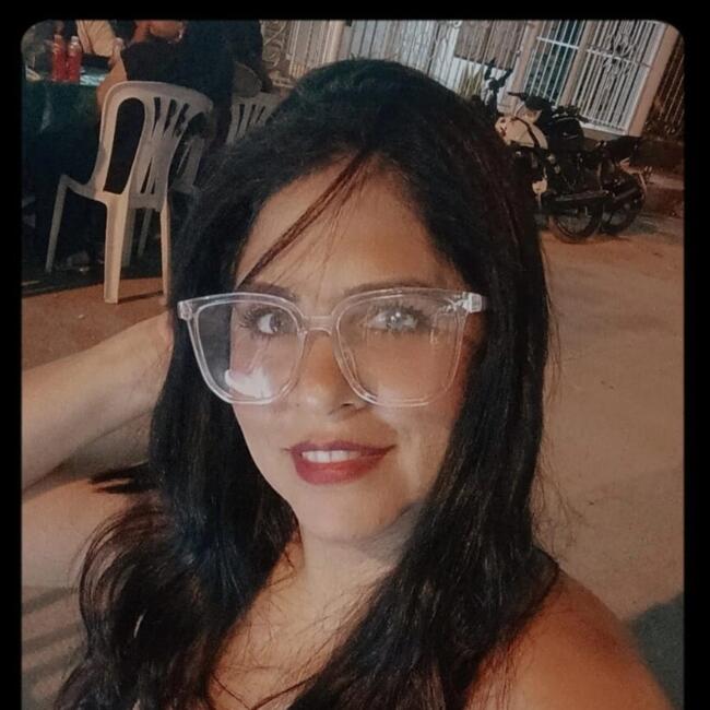 Babysitter in Soledad: Grecia