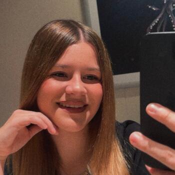 Canguro en Las Gabias: Almudena