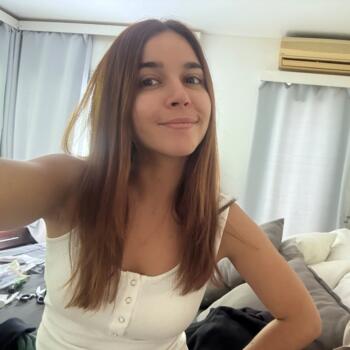 Babysitter in Sunshine Coast: Faustina