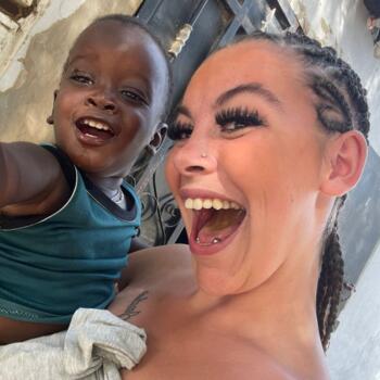 Babysitter in Molenbeek-Saint-Jean: Ambre