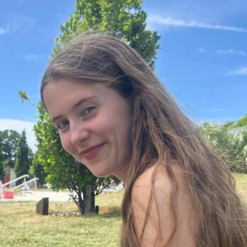 Babysitter Maidenhead: Mia