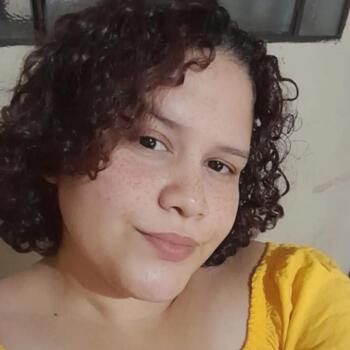 Niñera Lambaré: Helen