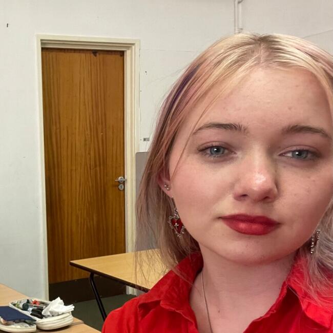 Babysitter in Manchester: Abigail