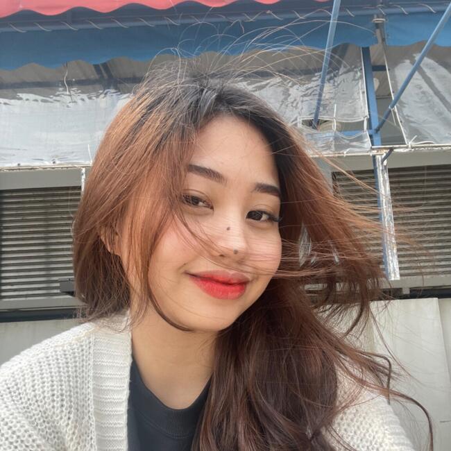 Babysitter in Sai Ying Pun: Angela dominique