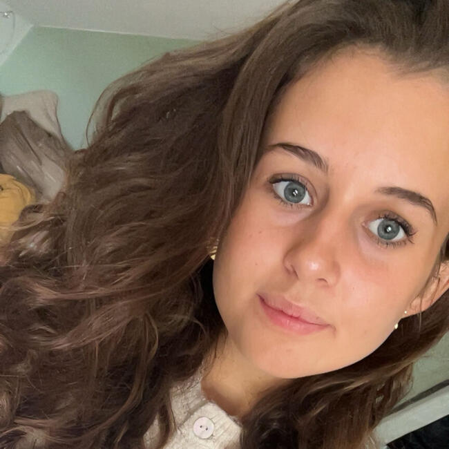 Babysitter in Lunderskov: Laura
