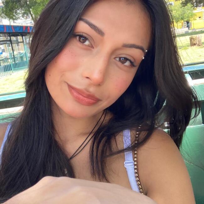 Babysitter in Quito: Isabela