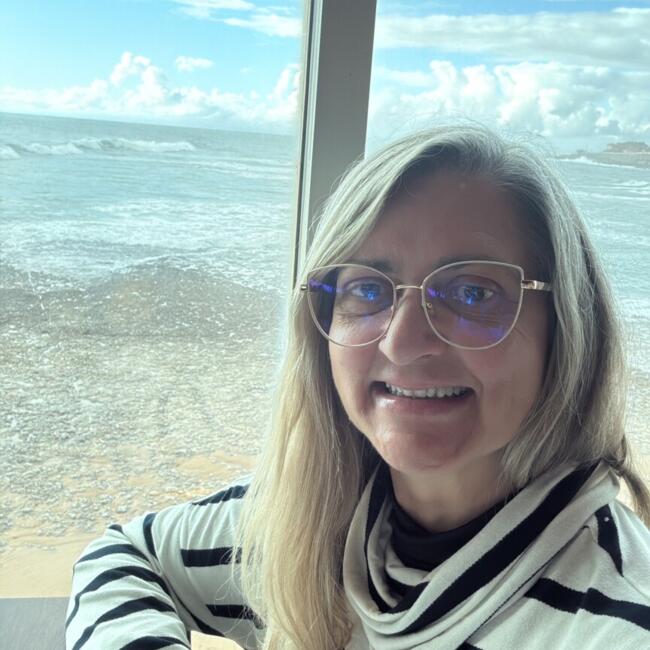 Babysitter em Cascais: Reinilda