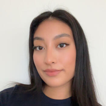 Babysitter in Perth: Mona