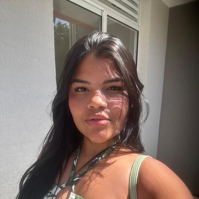 Babysitter in Nova Iguaçu: Maria