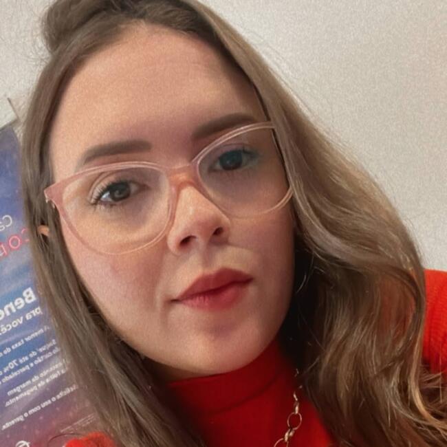 Emprego de babá em Teresina: Estefania