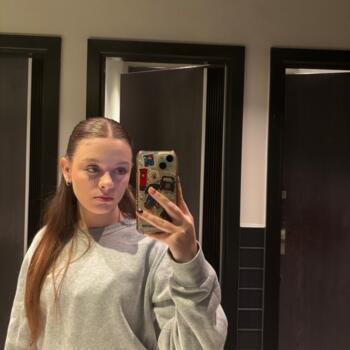 Babysitter Northampton: Molly