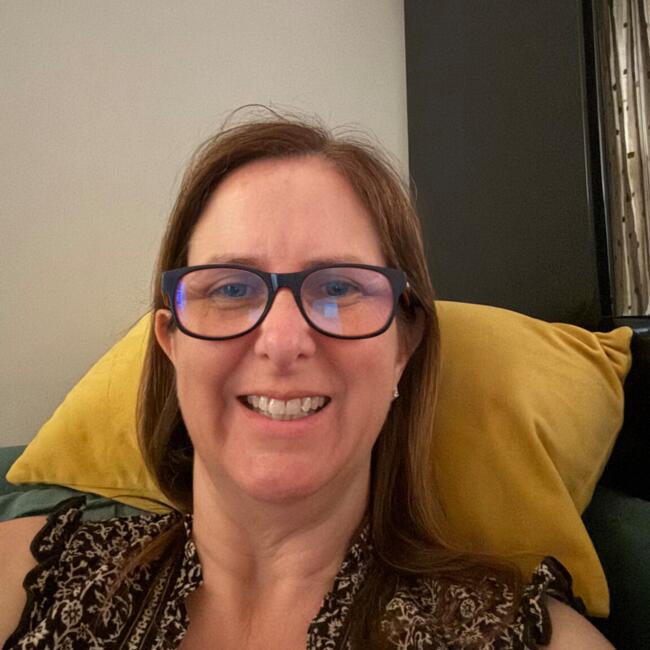Babysitter in London: Kirsty