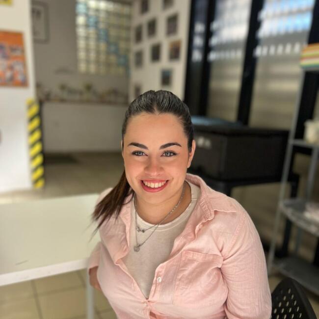 Babysitter a Genova: Micol