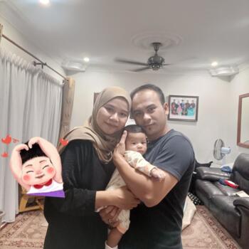 Babysitting job in Ampang: babysitting job Athirah