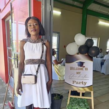 Babysitter in Edenvale: Mantombi