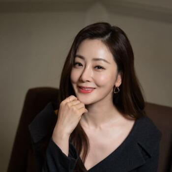 Babysitter in Jakarta: Kyra