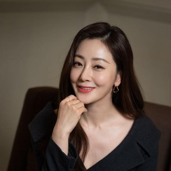 Babysitter in Jakarta: Kyra