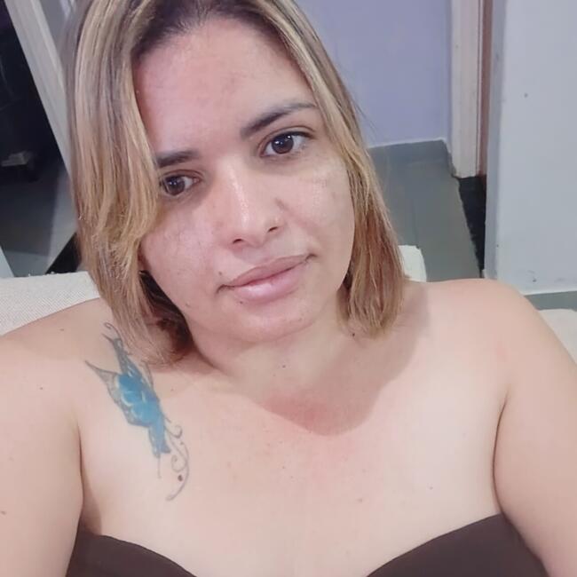 Babá em Águas Lindas de Goiás: Camila
