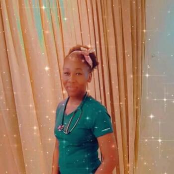 Nanny in Riyadh: Esther