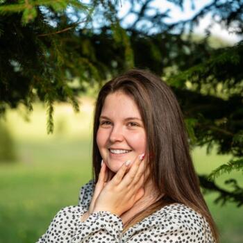 Baby-sitter Uhwiesen: Emőke